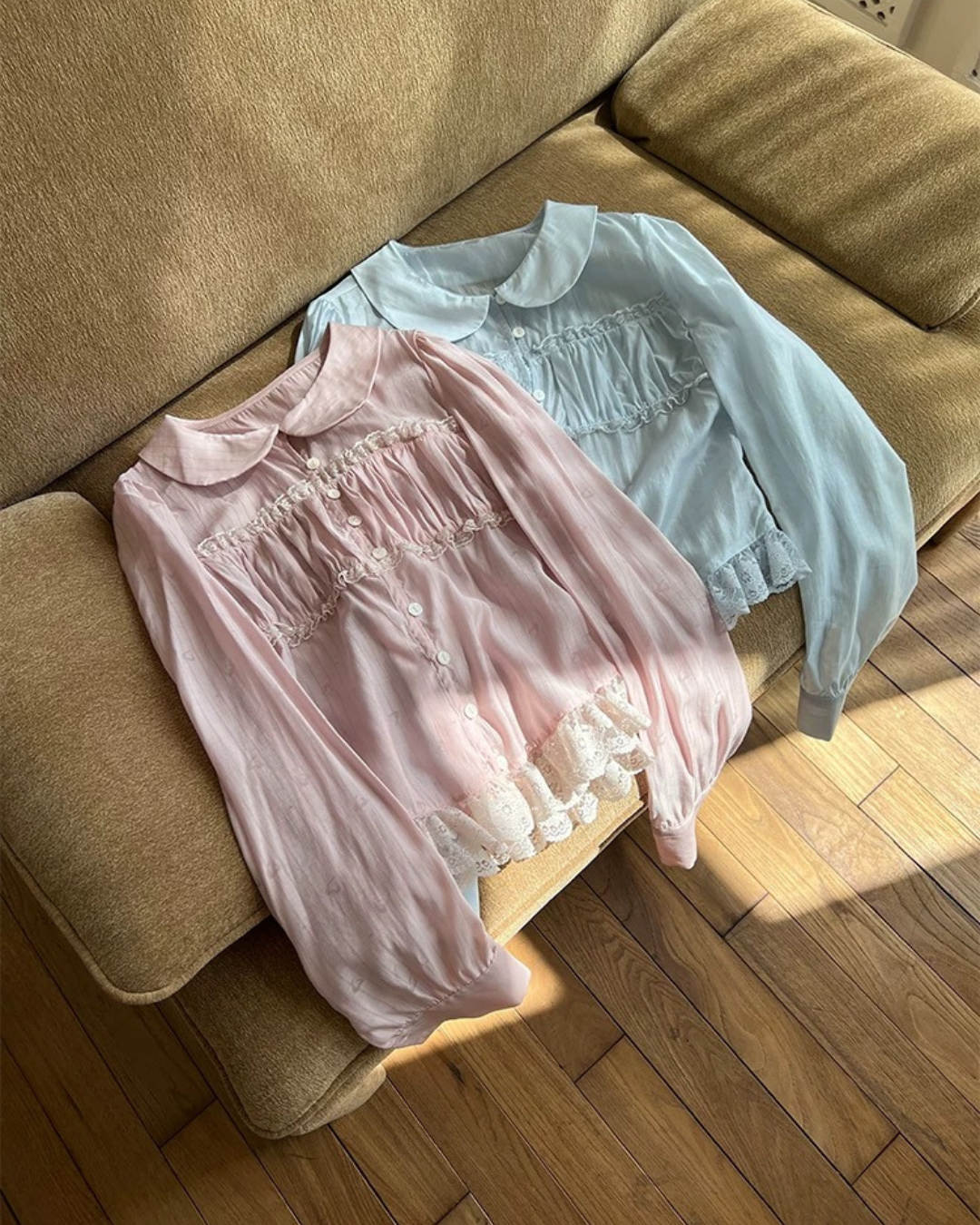 フェミニンレーストップス