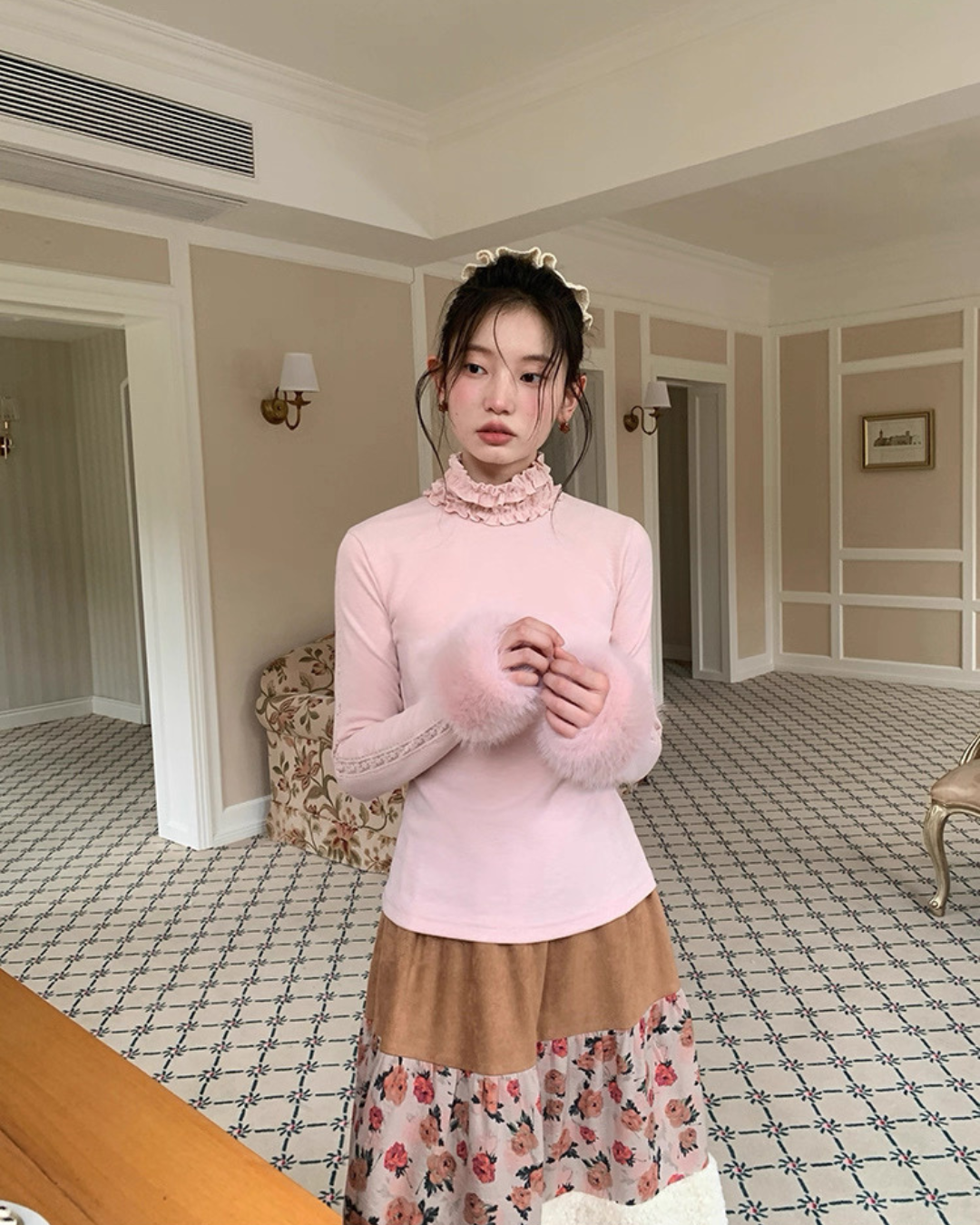 ファースリーブスリムトップス