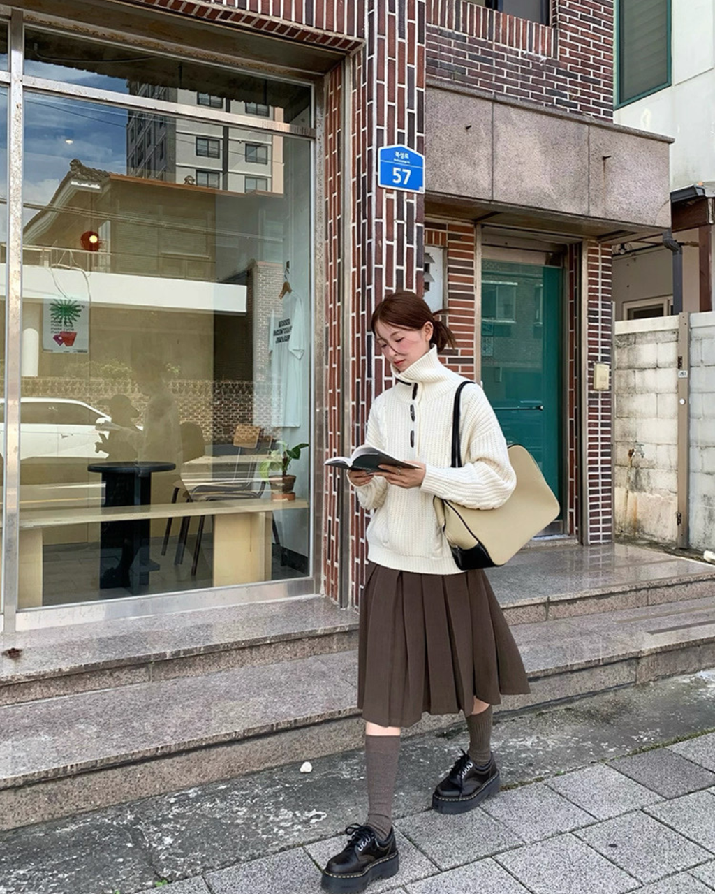 プルオーバーケーブルニット