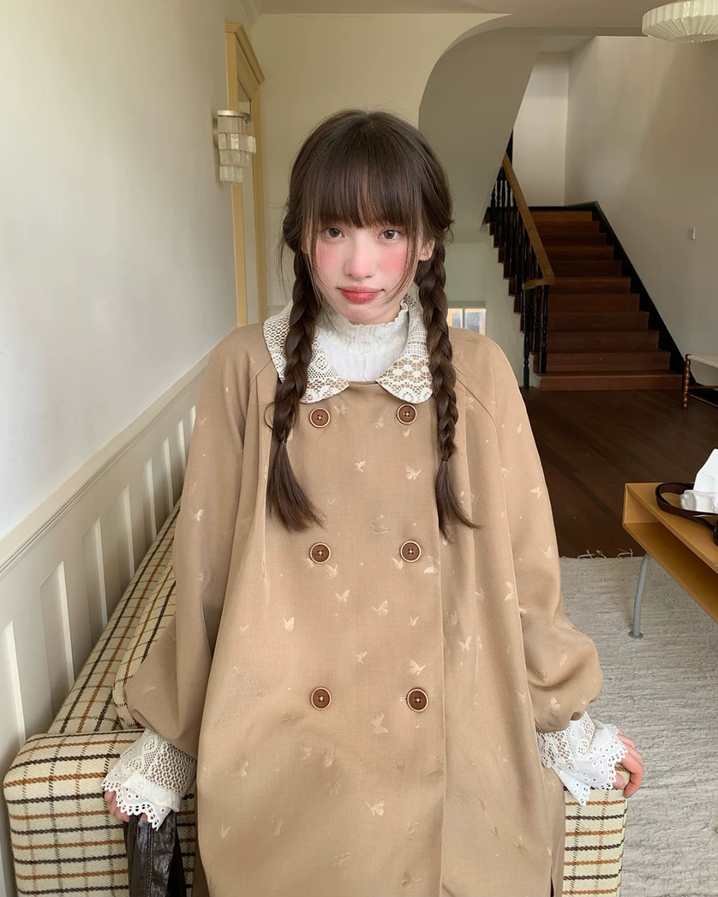 バタフライトレンチコート