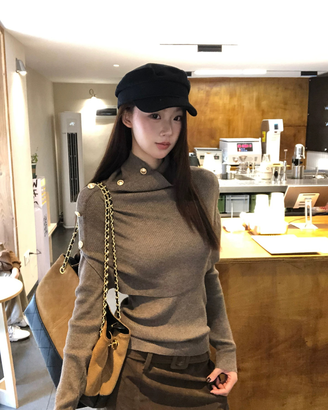 ハイネックレイジーニット