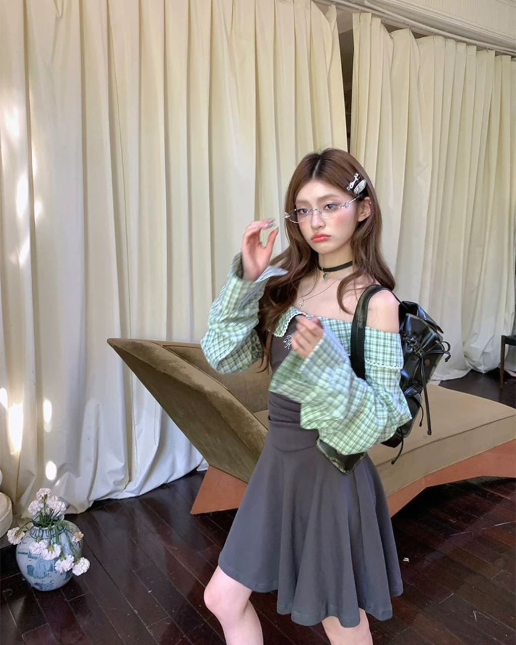 チェック柄オフショルダードレス