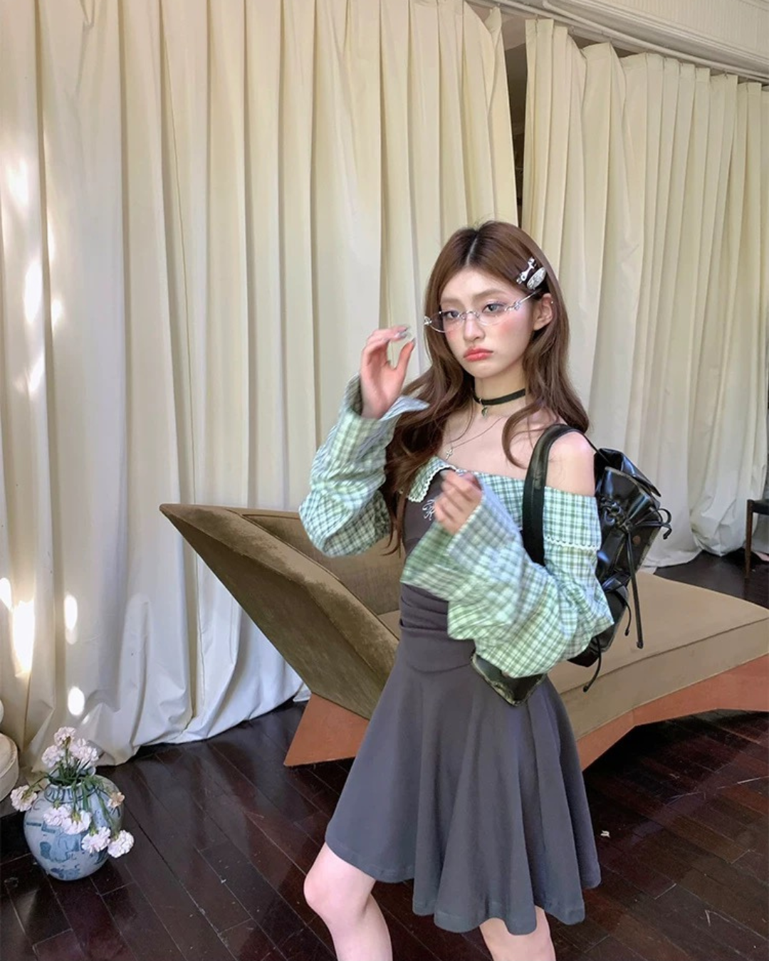 チェック柄オフショルダードレス