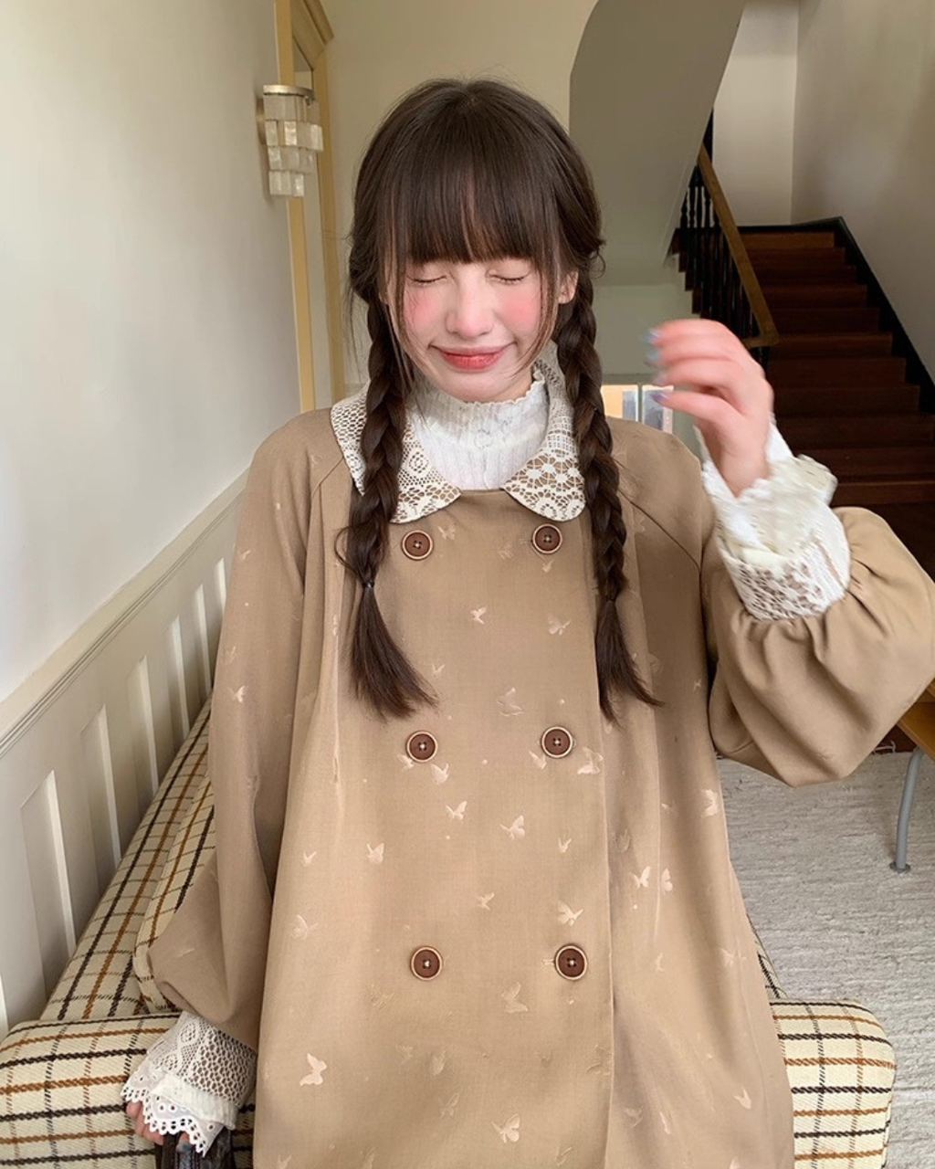 バタフライトレンチコート