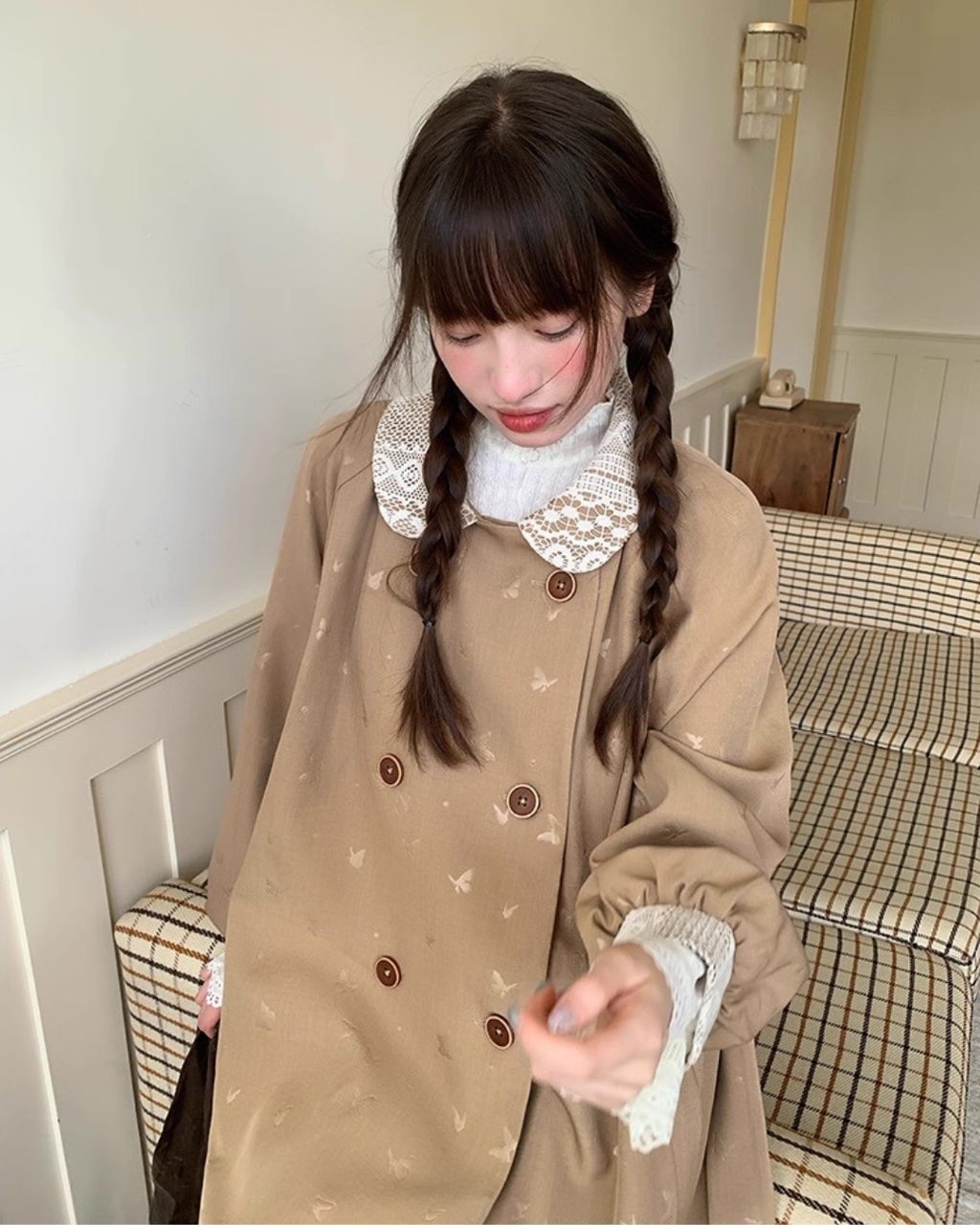 バタフライトレンチコート